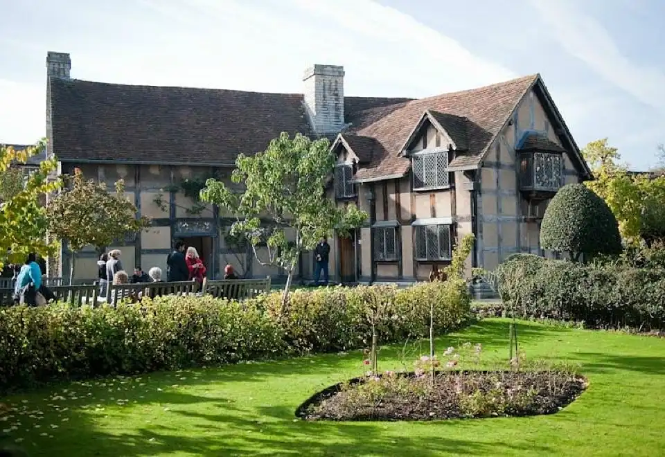 Best Day Trips from Milton Keynes with a Private Chauffeur